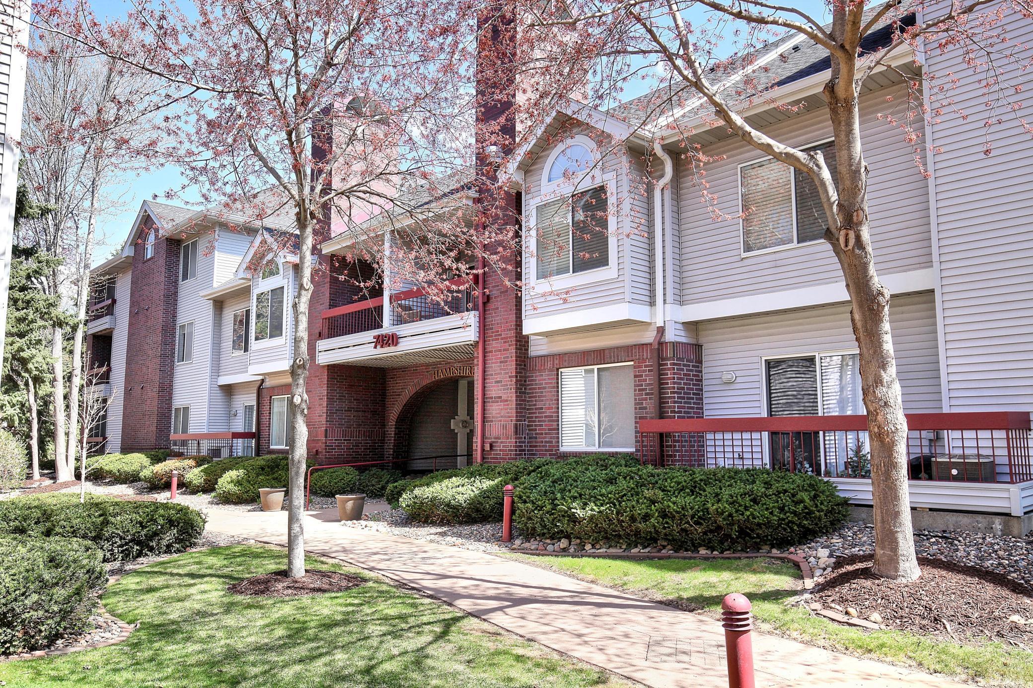 Edina condo townhome types