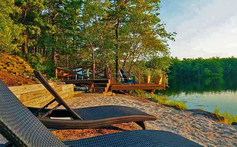 Emerald Lakes community