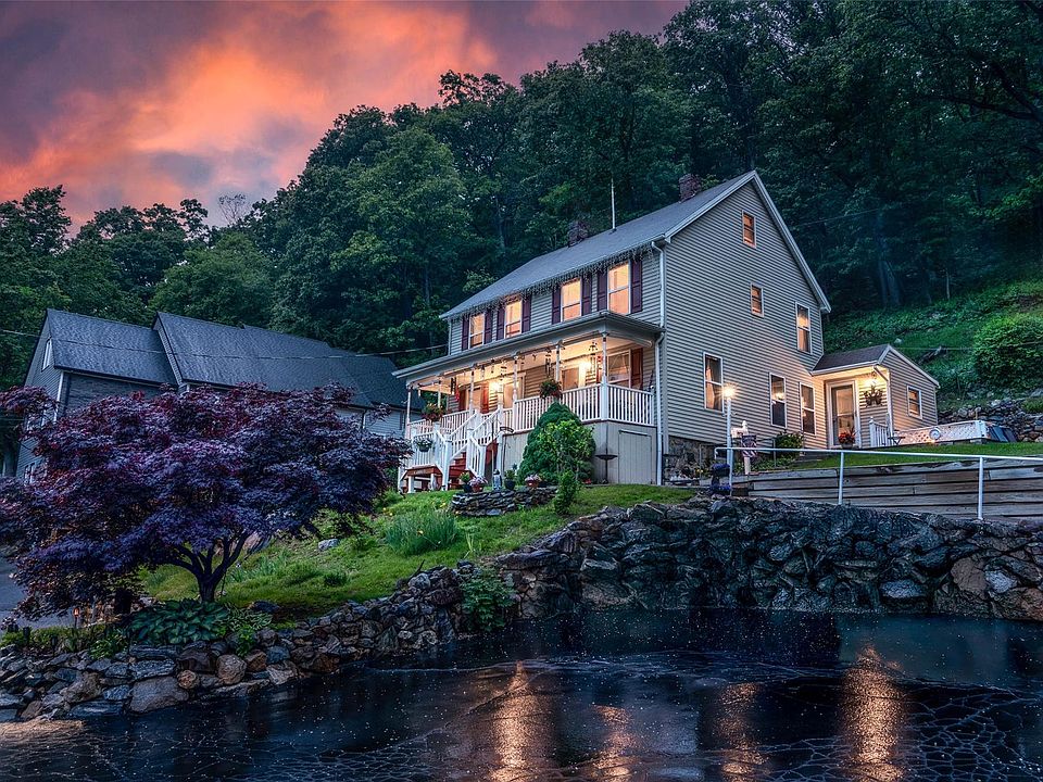 Fort Montgomery homes