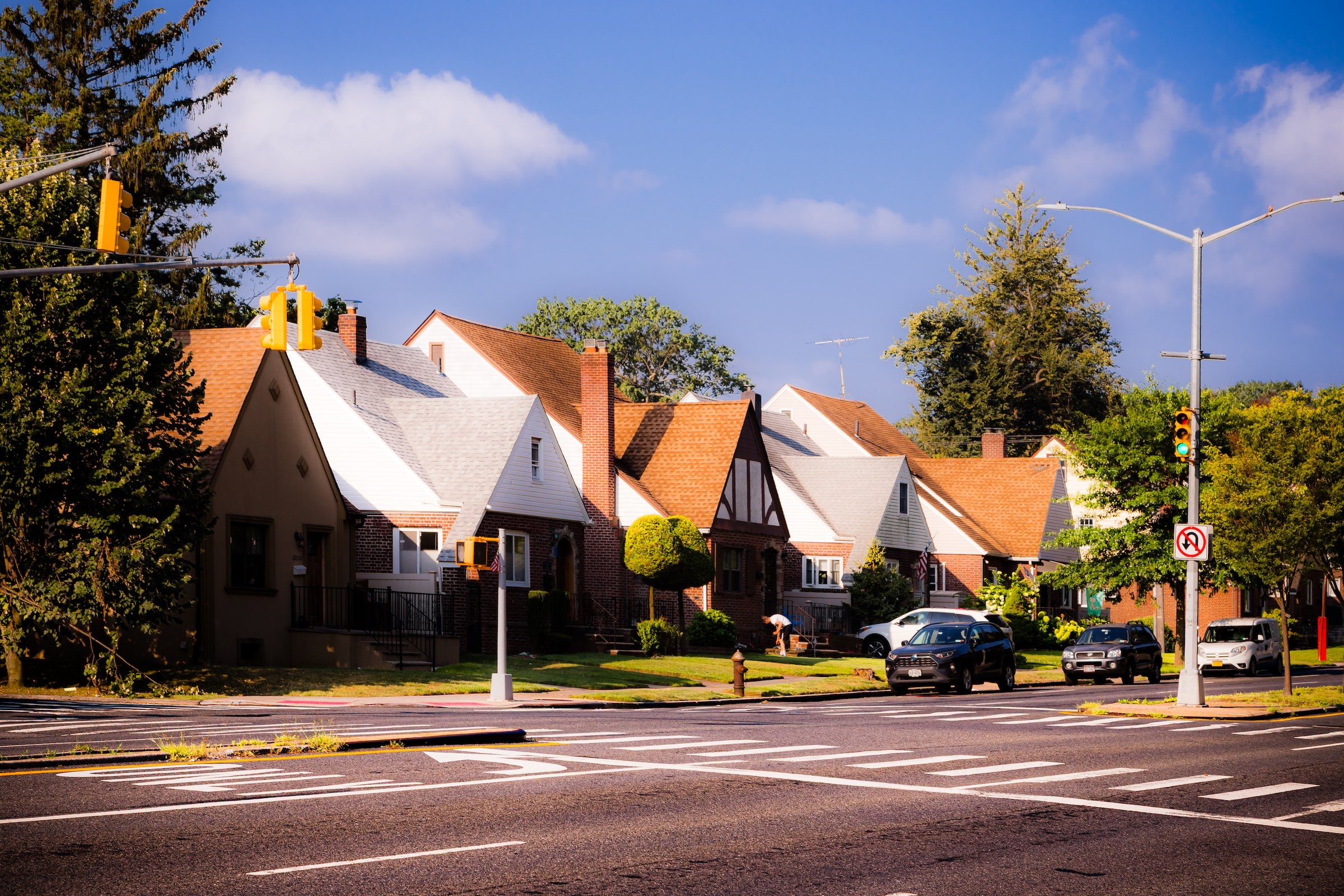 Hillside Avenue Bellerose streetscape
