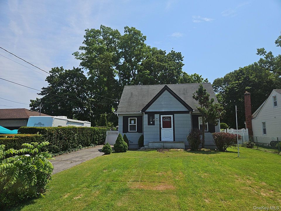 Kings Park sold homes