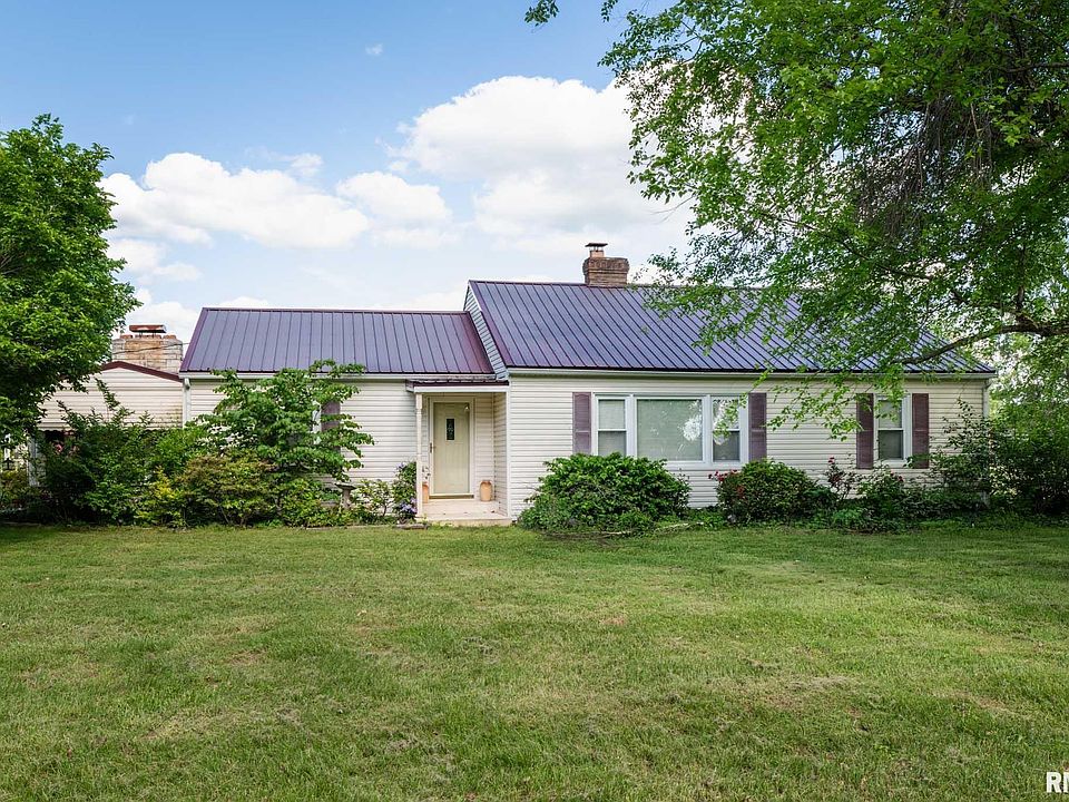 Marion Illinois home exterior