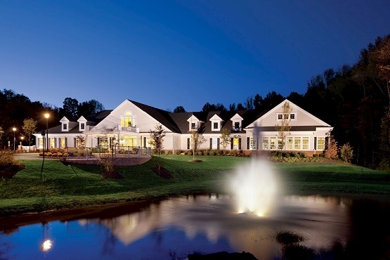 Princeton Manor pool amenities
