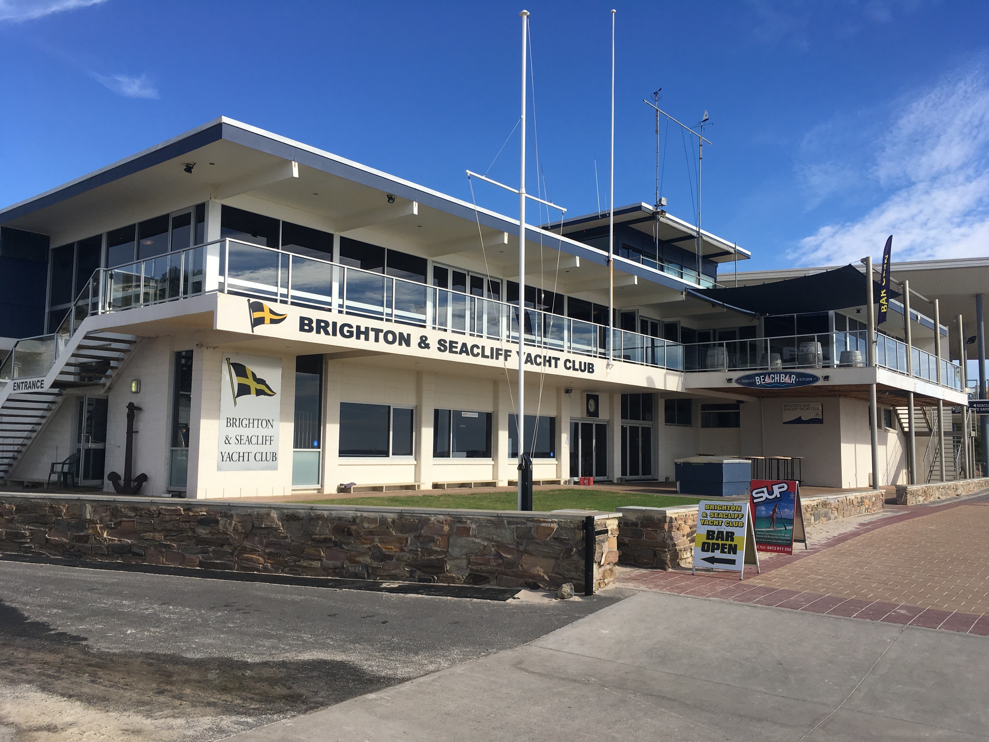 Sea Cliff Yacht Club