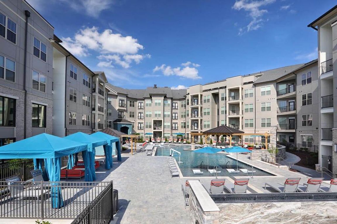 apartment breezeway maintenance