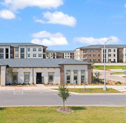 apartment complex addresses