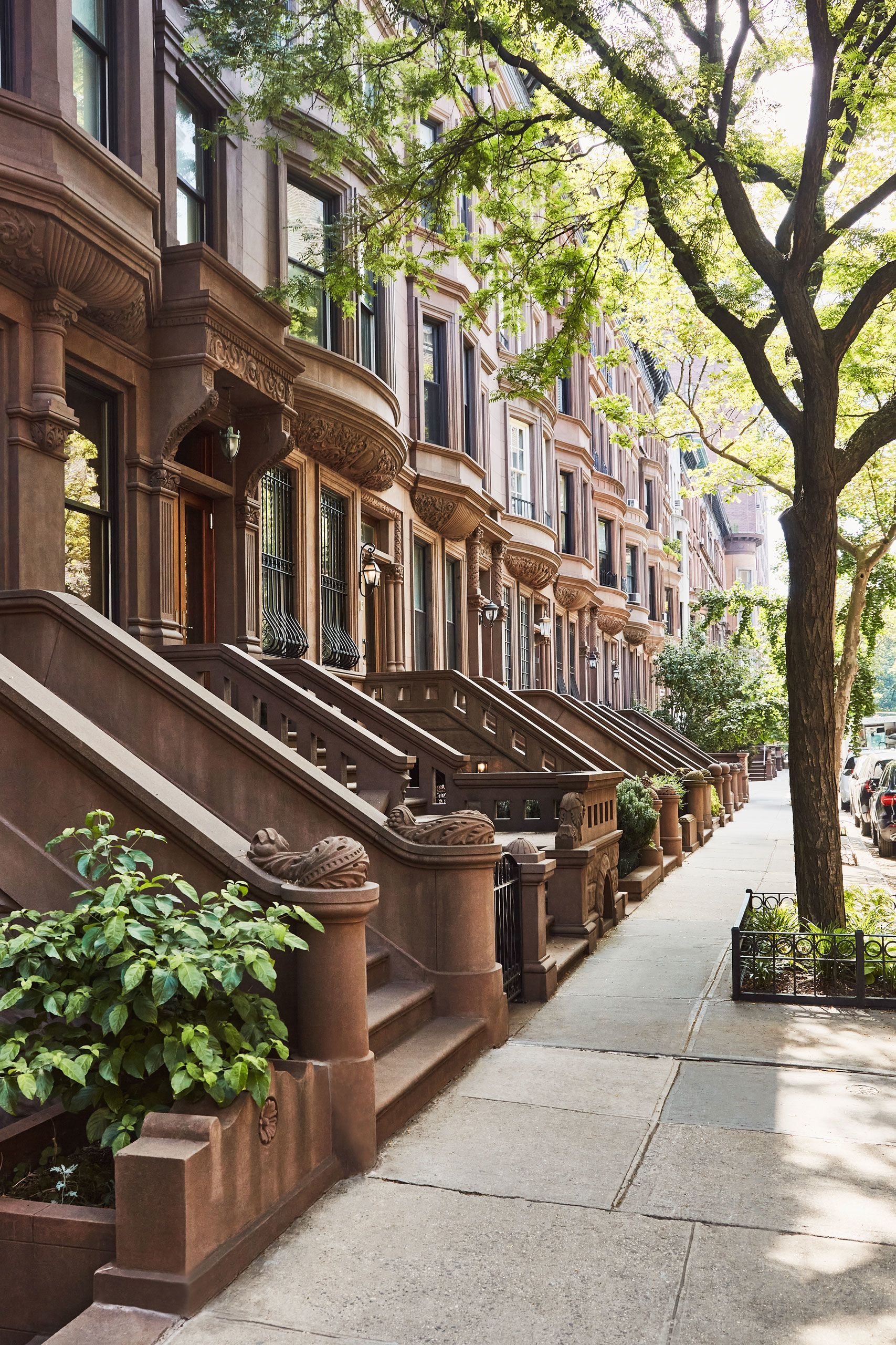 brownstone facade material