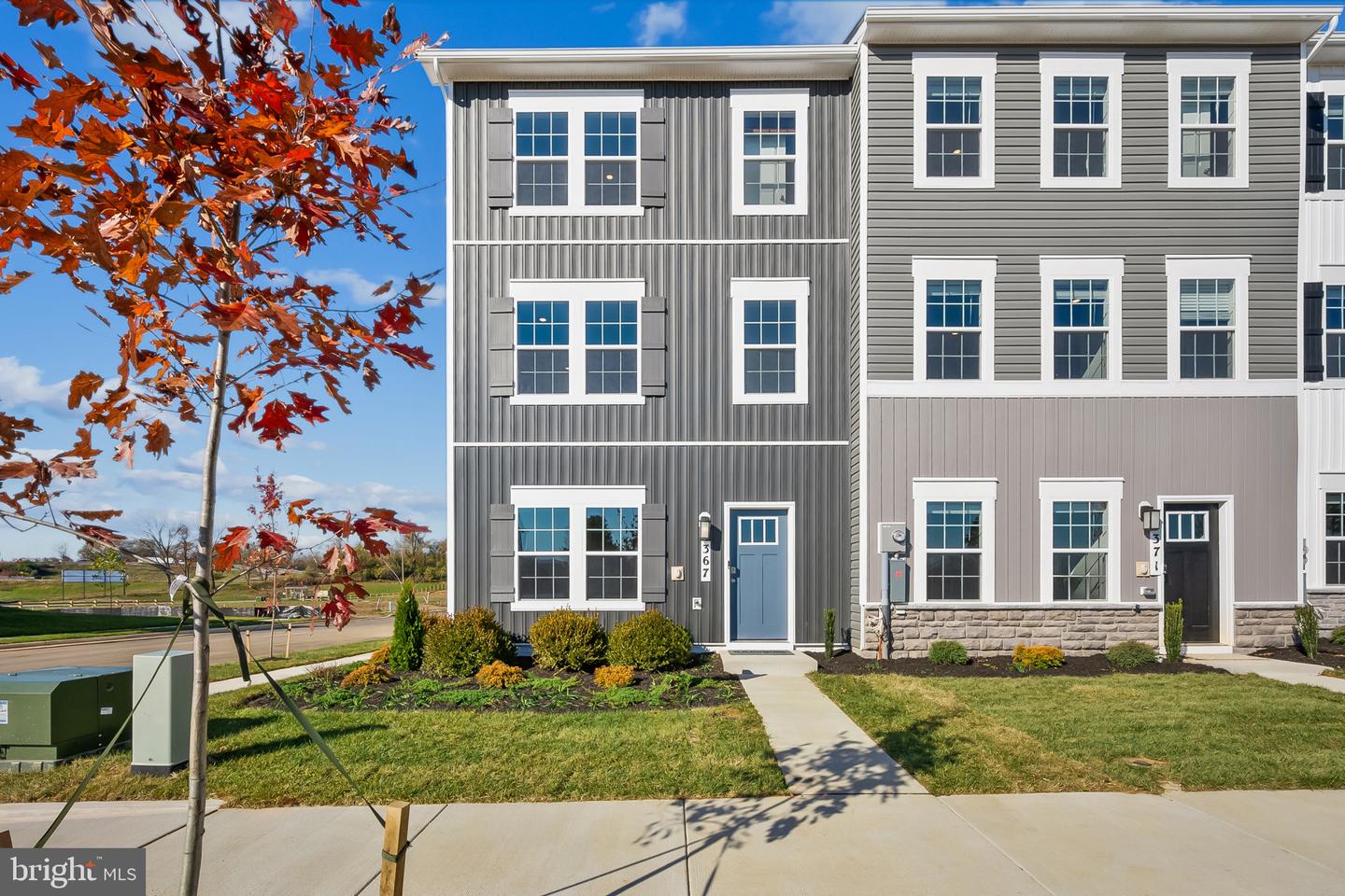 charles town homes street