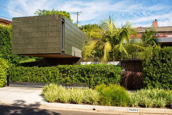 cheviot hills neighborhood comparison