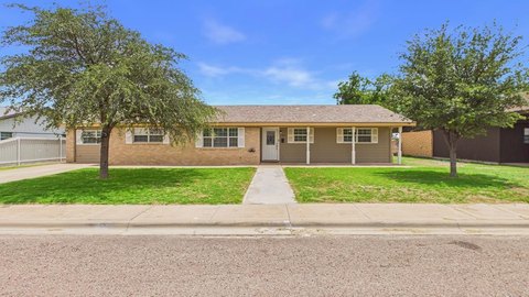 in-town vs acreage homes