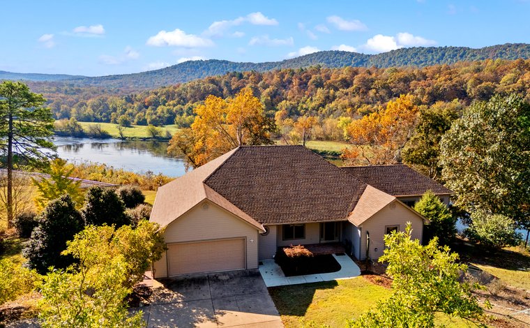 lakefront property price comparison