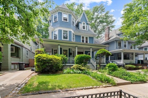 live property listings search