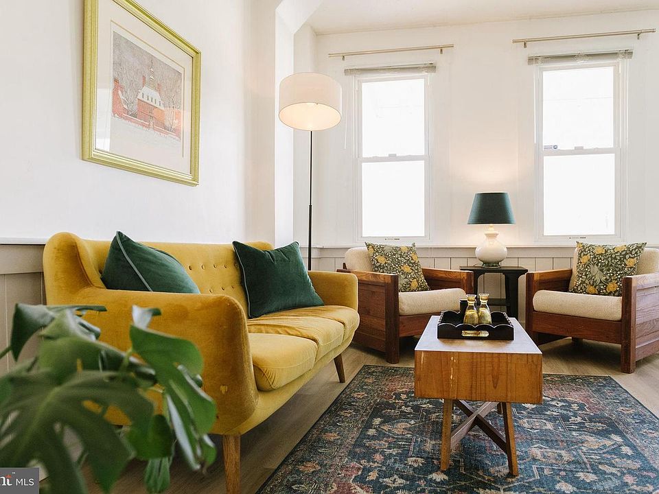 living room TV scenarios