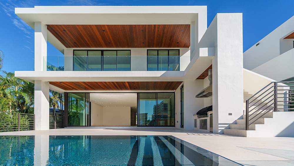 luxury home price threshold