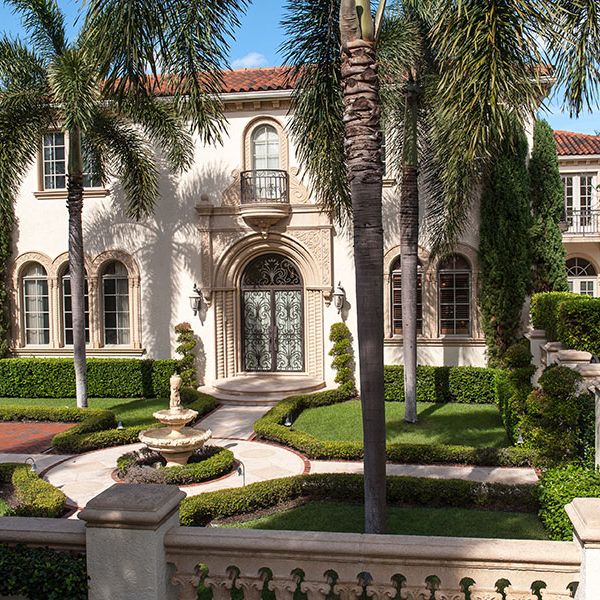 palm beach estate exterior