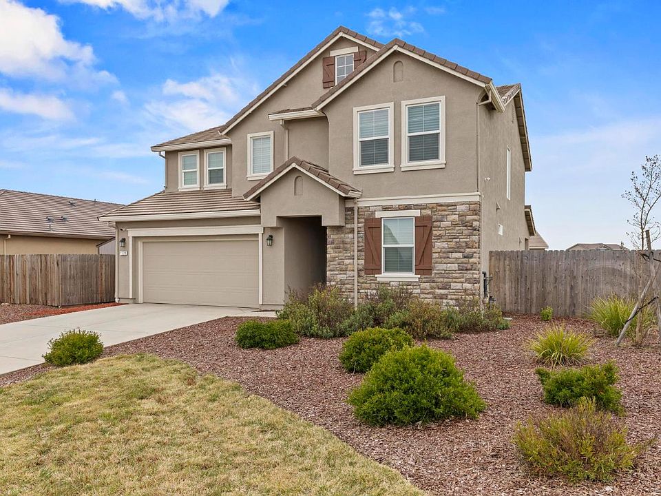 plumas lake home exterior