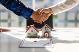 real estate agent meeting