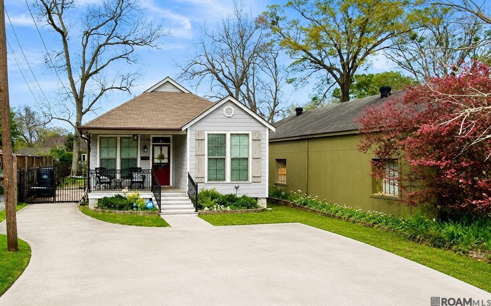 real estate professionals to consult