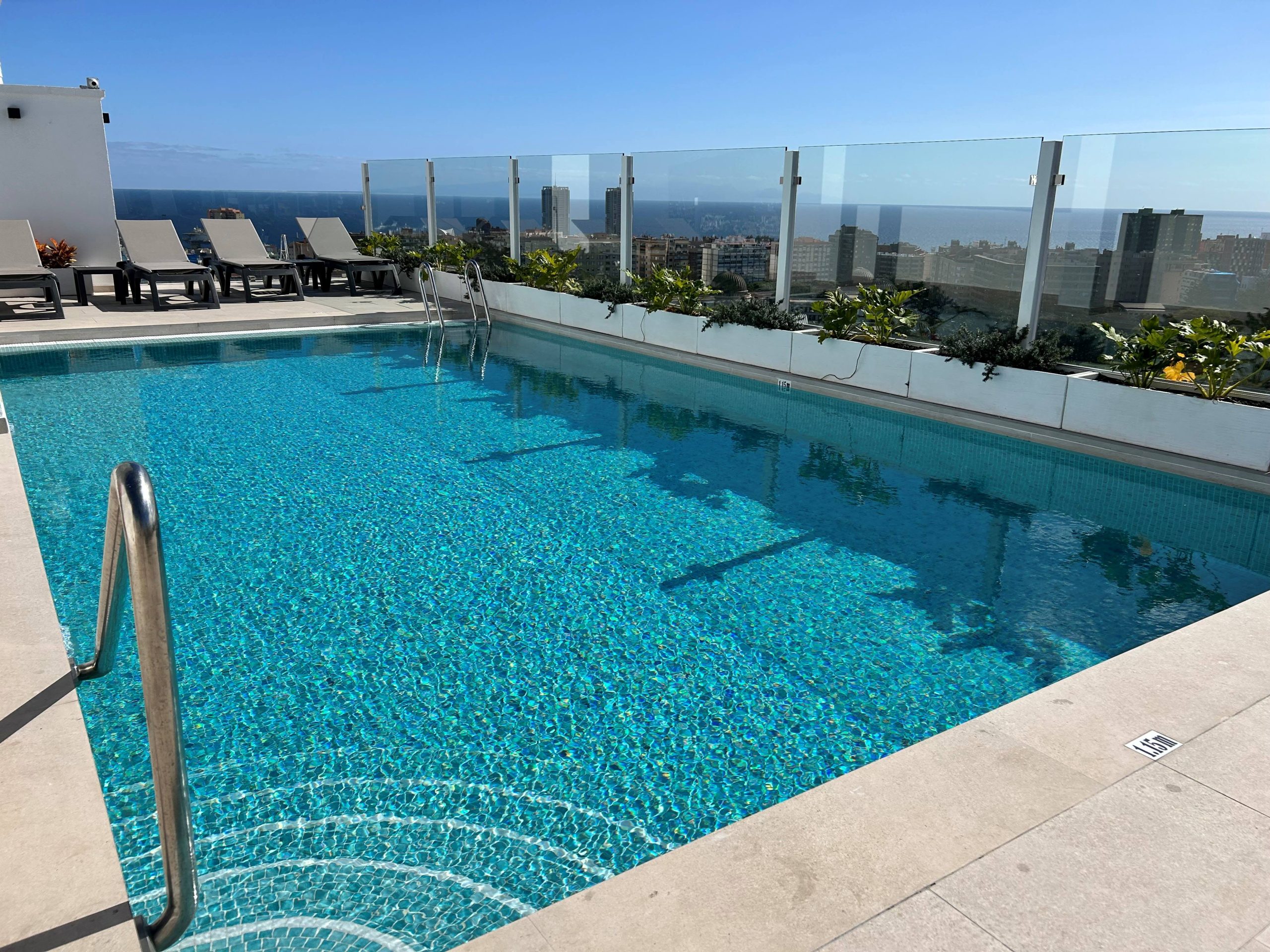 seasonal pool climate