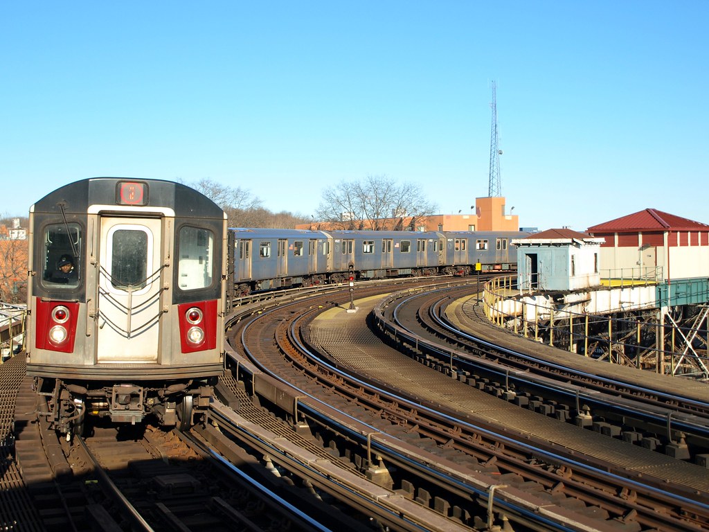subway train bronx