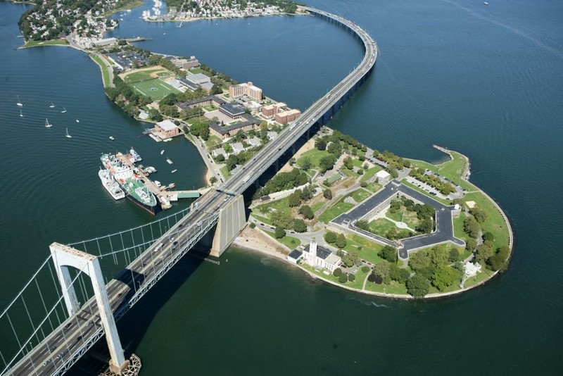 throggs neck flood zone