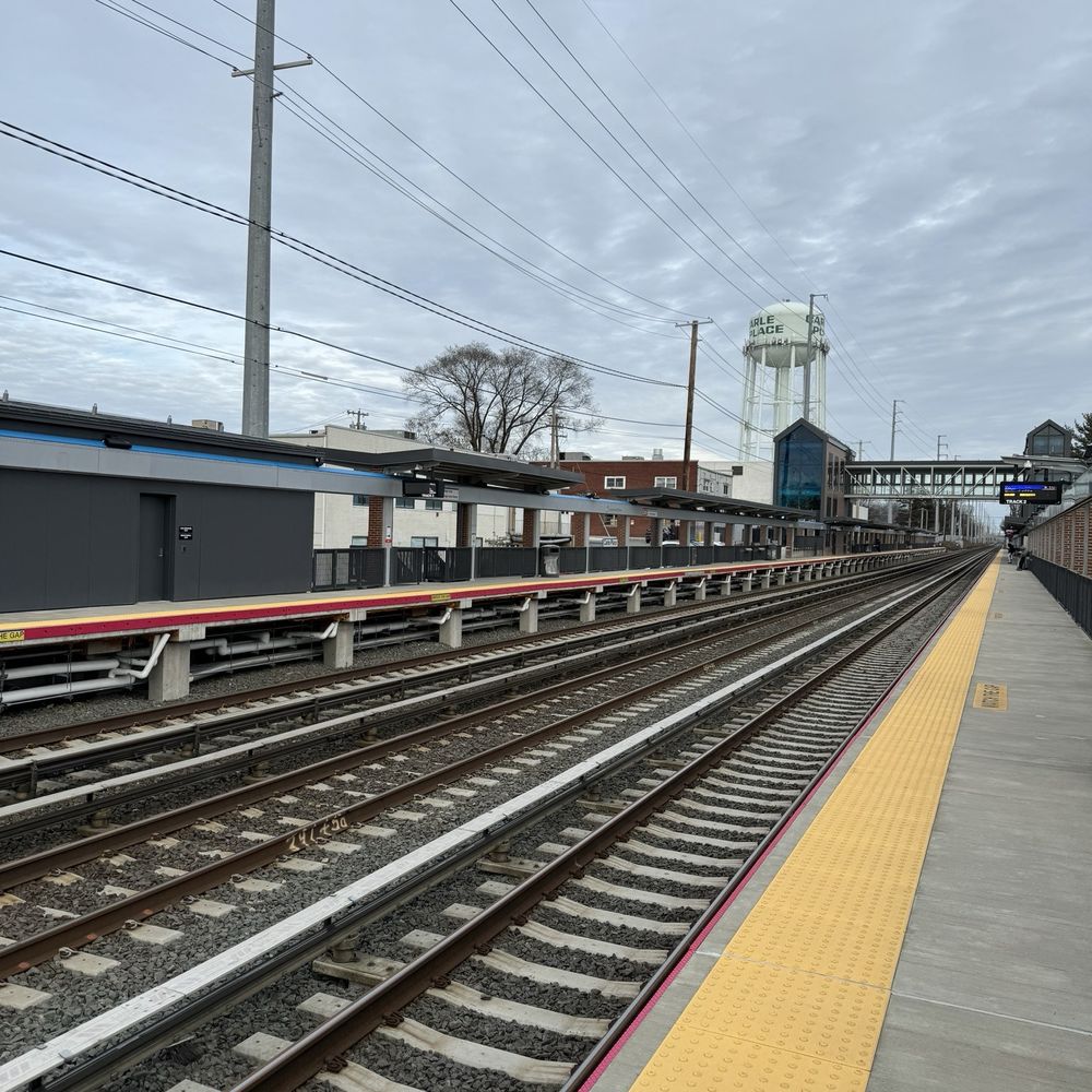 uniondale commute transit