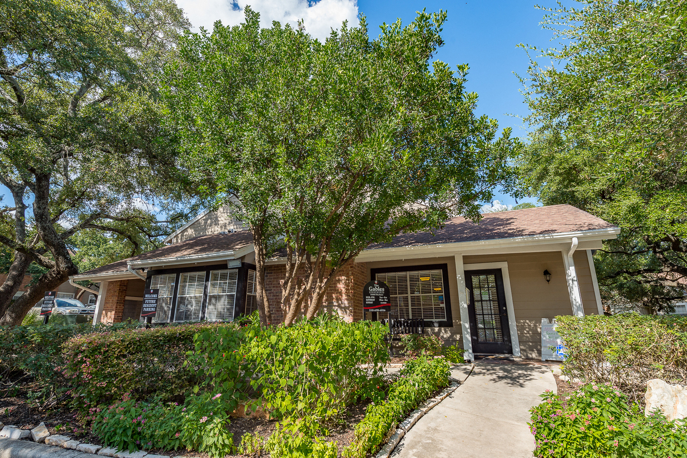 The Gables Apartments photogallery 2
