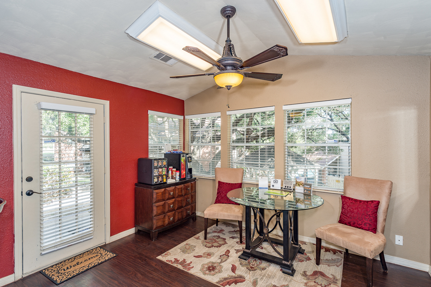 The Gables Apartments photogallery 1