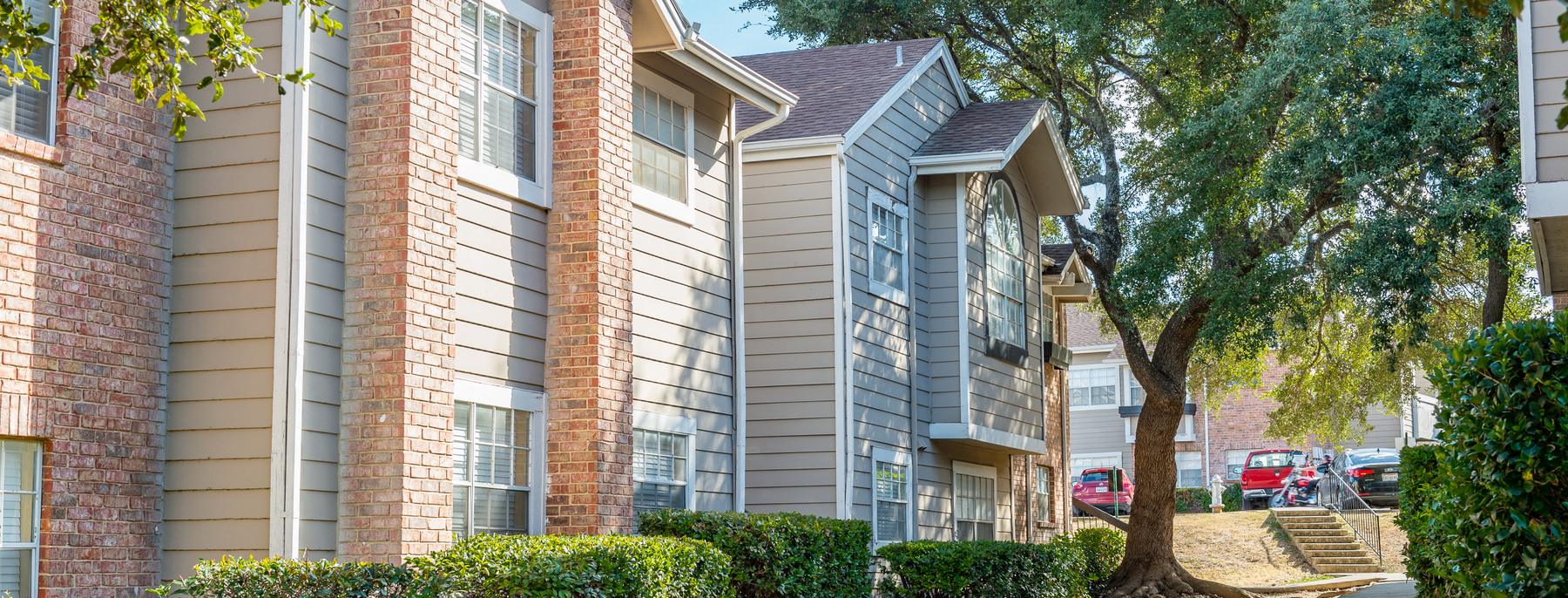 The Gables Apartments banner 1